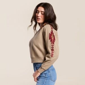 NWOT ARIAT Tatonka Crimson Aztec Design Sweatshirt Size Large